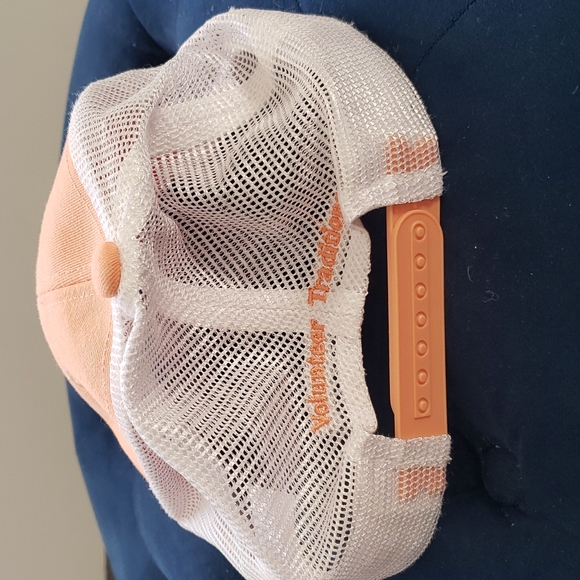**HOST PICK Tennessee Volunteers Ball Caps(bundle of 2) - Picture 7 of 8